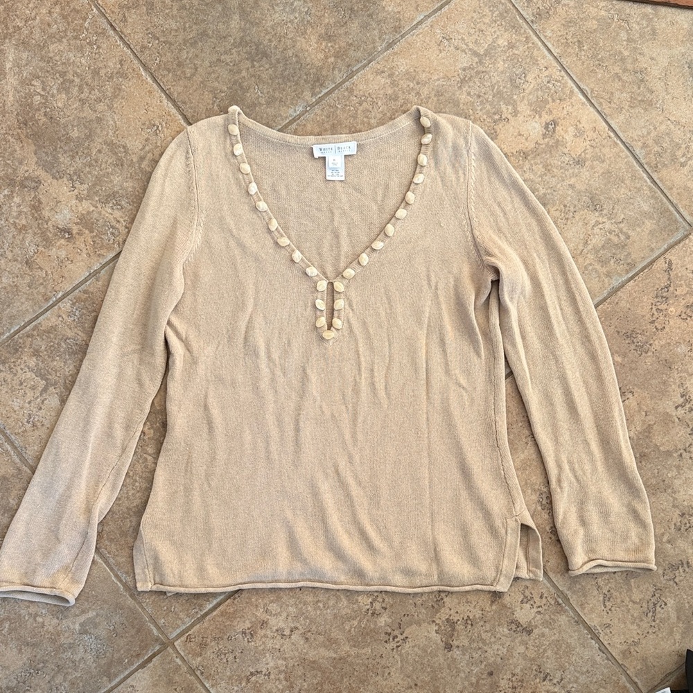 White House Black Market Linen Beige V-Neck Long-Sleeve Top with Button Trim